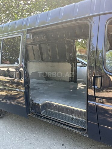 Ford Transit-8