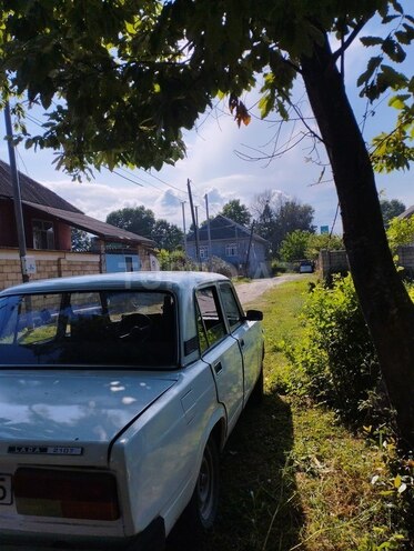 LADA (VAZ) 2107-4