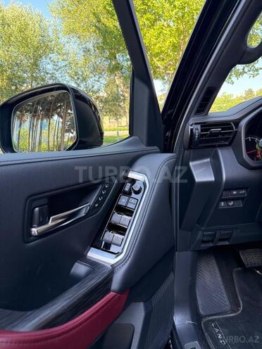 Toyota Land Cruiser-19
