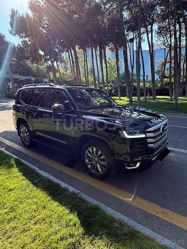 Toyota Land Cruiser-3