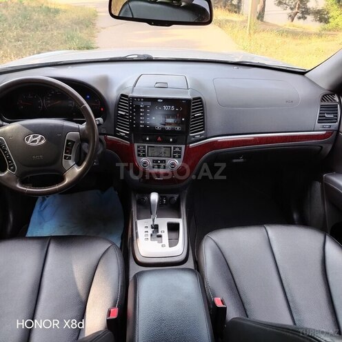 Hyundai Santa Fe-9