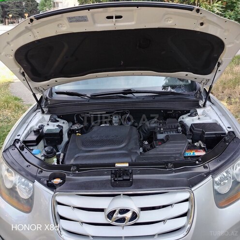 Hyundai Santa Fe-13