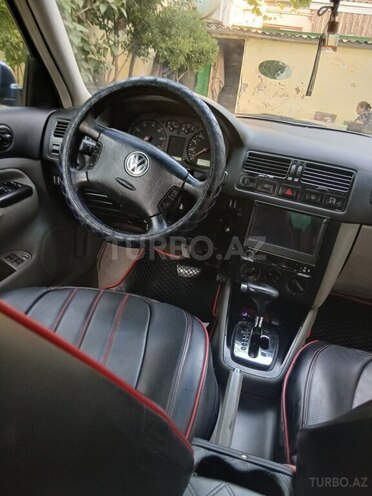 Volkswagen Jetta-4