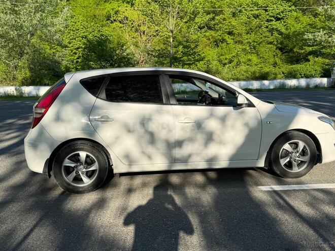 Hyundai i30-4