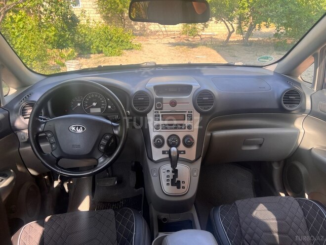 Kia Carens-2