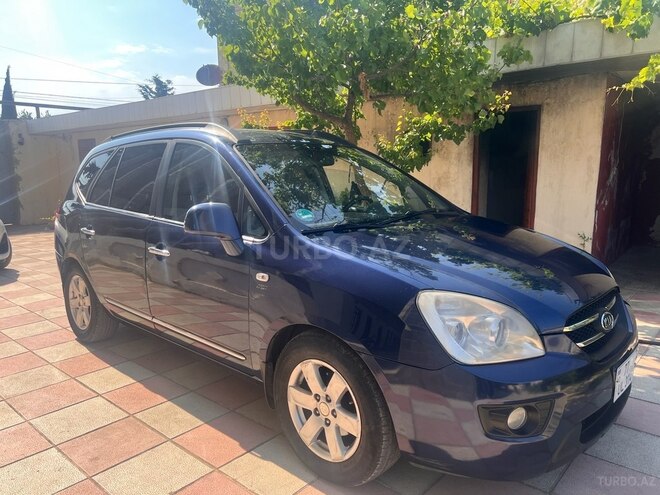 Kia Carens-6