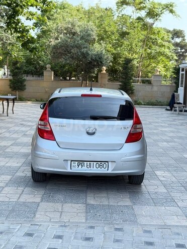 Hyundai i30-2