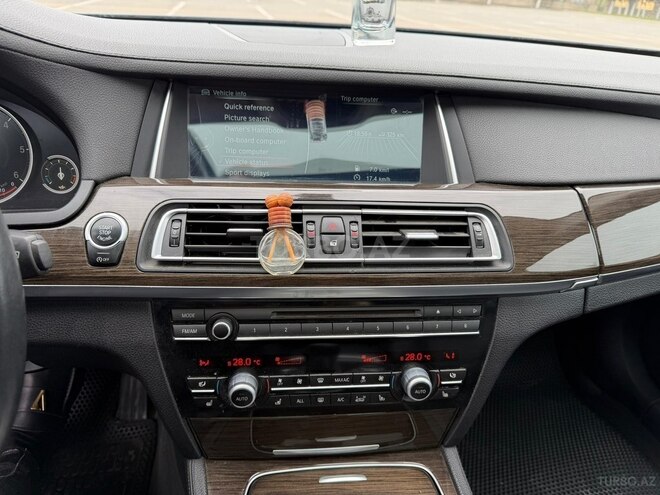 BMW 740-6