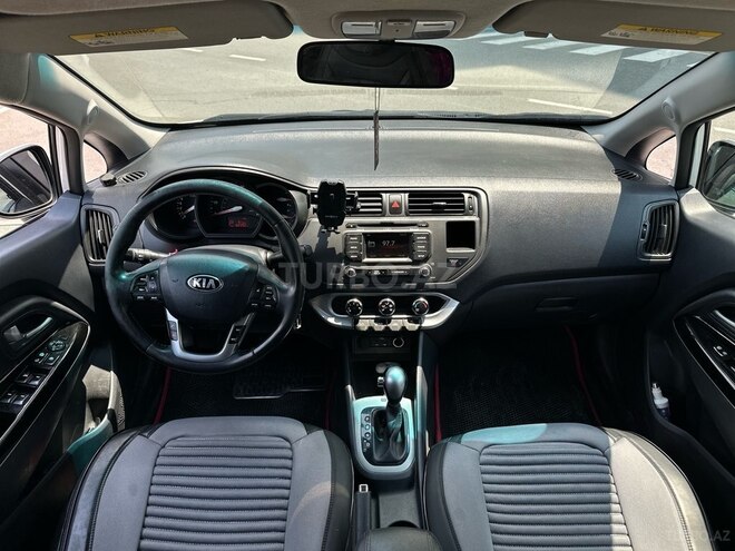 Kia Rio-10