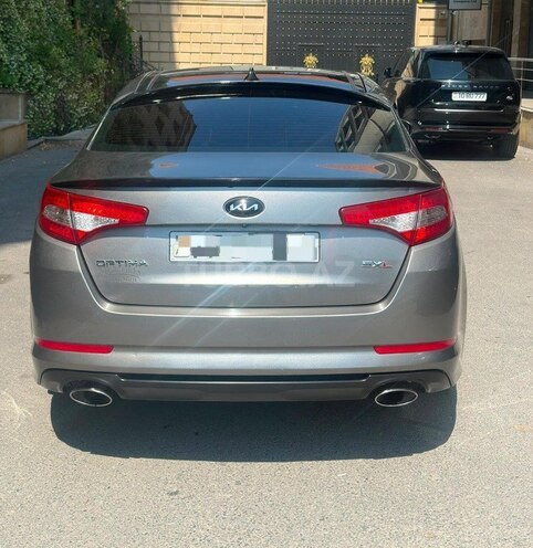 Kia Optima-12