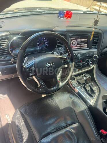 Kia Optima-4