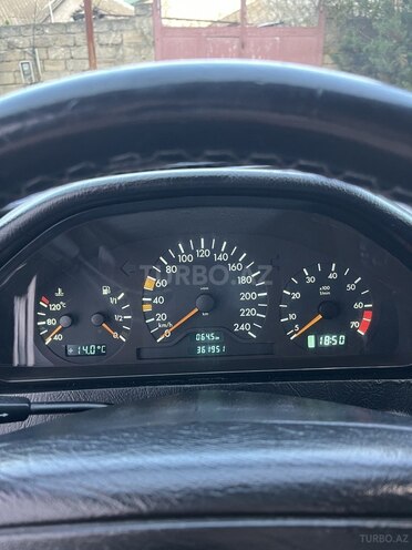 Mercedes C 200-9