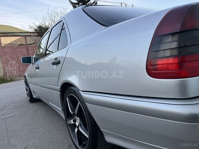 Mercedes C 200-13