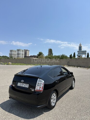 Toyota Prius-6