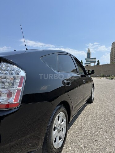 Toyota Prius-8