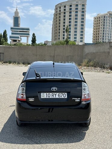 Toyota Prius-9