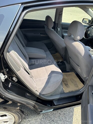 Toyota Prius-13