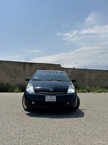Toyota Prius-16