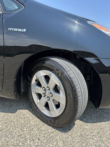 Toyota Prius-15
