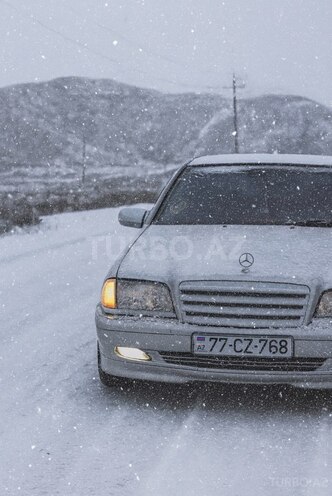 Mercedes C 240-13