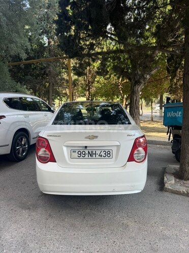 Chevrolet Aveo-4
