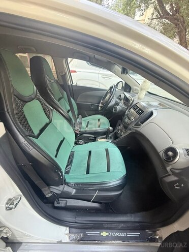 Chevrolet Aveo-7