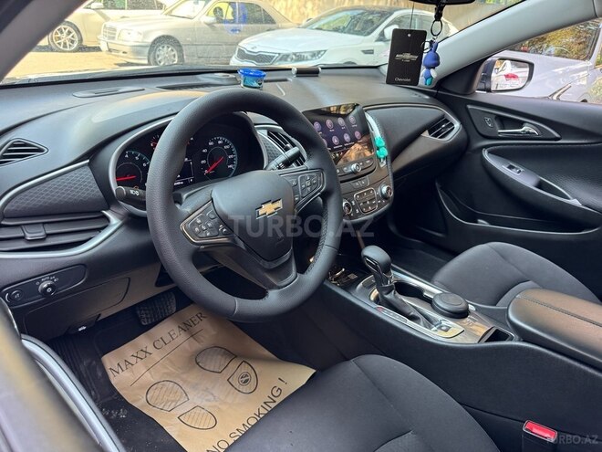 Chevrolet Malibu-10