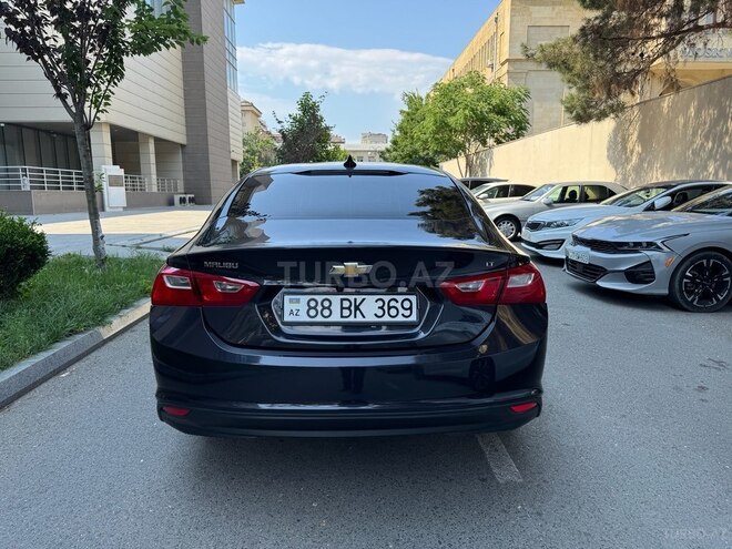 Chevrolet Malibu-8