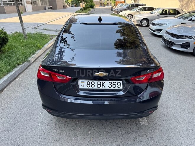Chevrolet Malibu-9