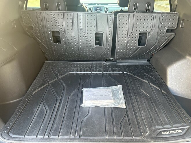 Chevrolet Equinox-18