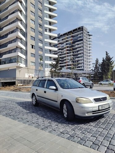 Opel Astra-2