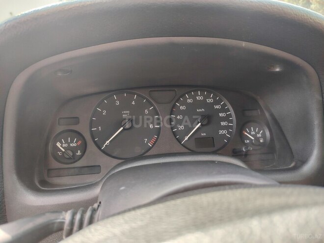 Opel Astra-11