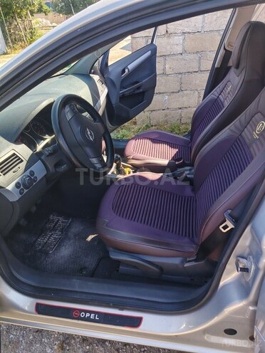 Opel Astra-4