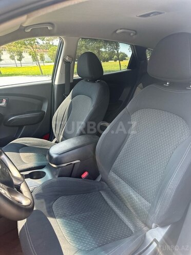 Hyundai ix35-12