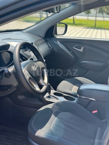 Hyundai ix35-10