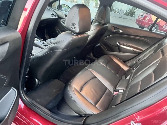 Chevrolet Cruze-9