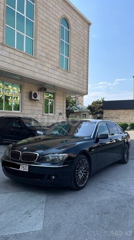 BMW 740-2