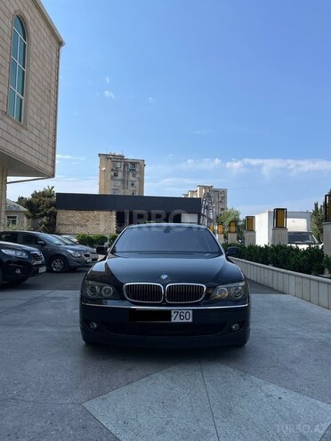 BMW 740-1