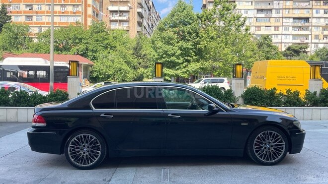 BMW 740-7