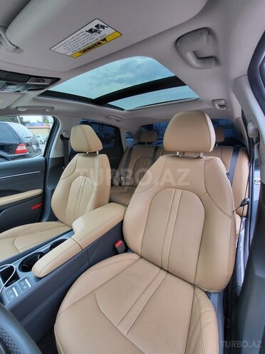 Hyundai Sonata-6