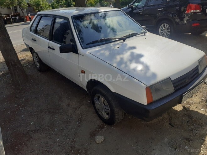 LADA (VAZ) 21099-4