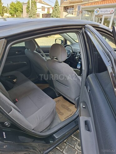 Toyota Prius-10
