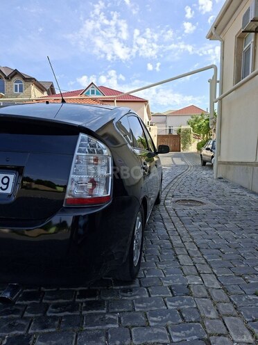 Toyota Prius-5