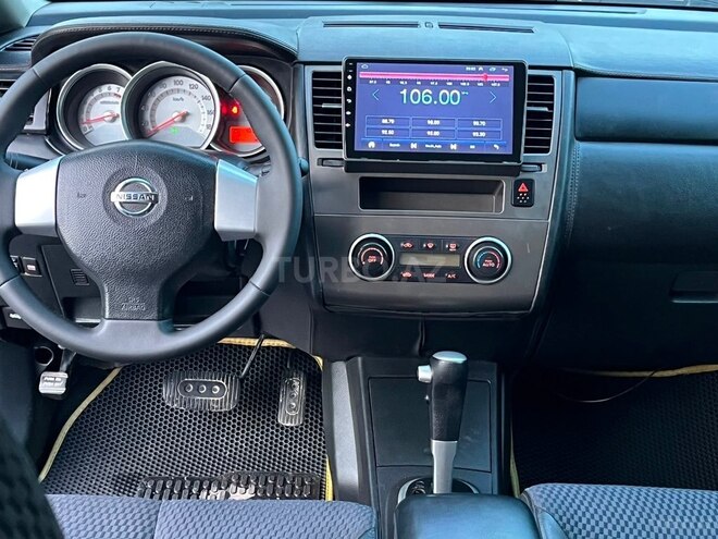 Nissan Tiida-8