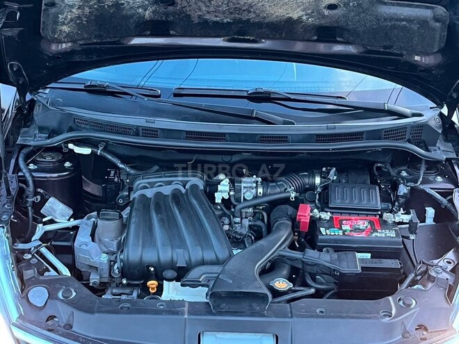 Nissan Tiida-2