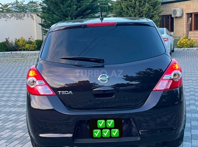 Nissan Tiida-4