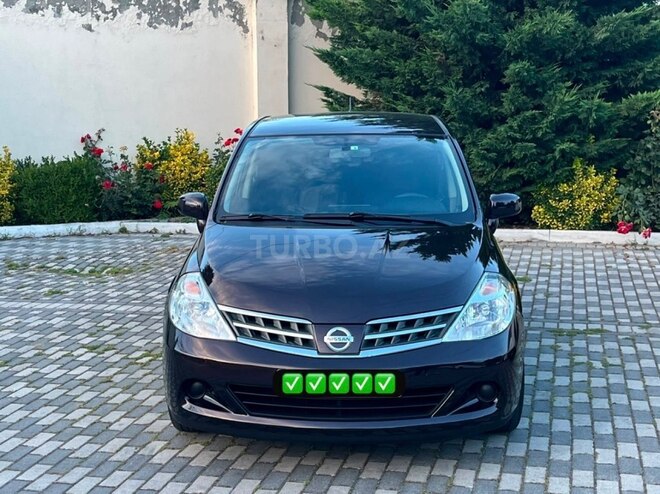 Nissan Tiida-10