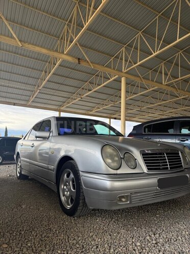 Mercedes E 280-3