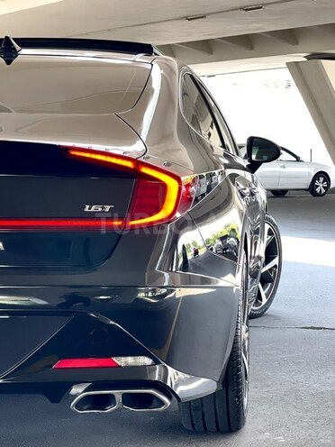 Hyundai Sonata-16