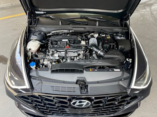 Hyundai Sonata-15